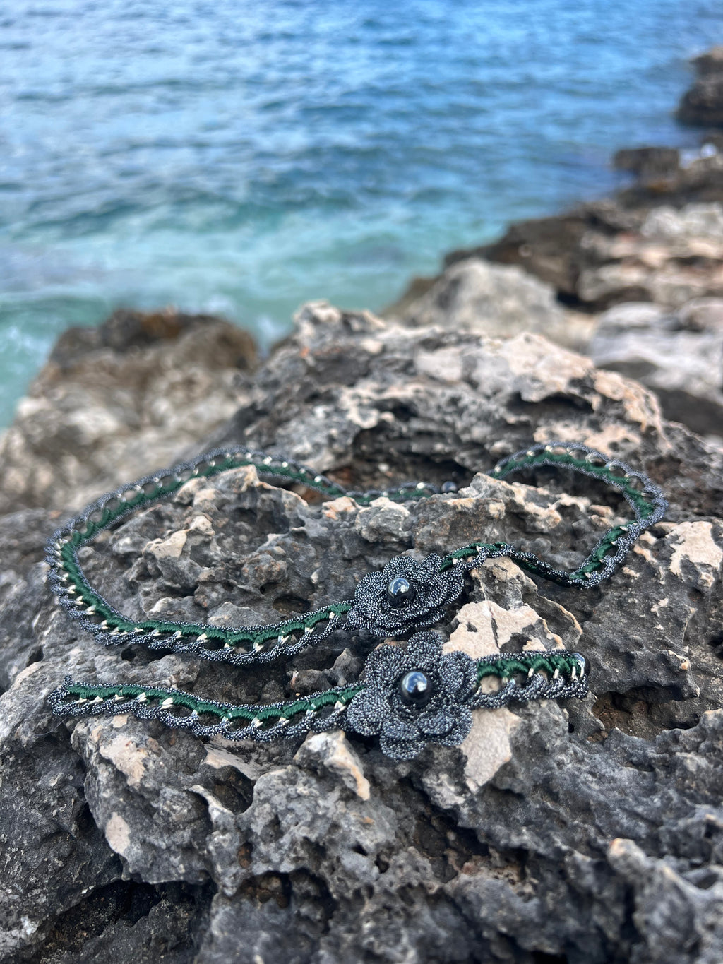 Χειροποίητο Σετ Βραχιόλι & Κολιέ με Δαντέλα και Λουλούδι | Kallαίσθησις