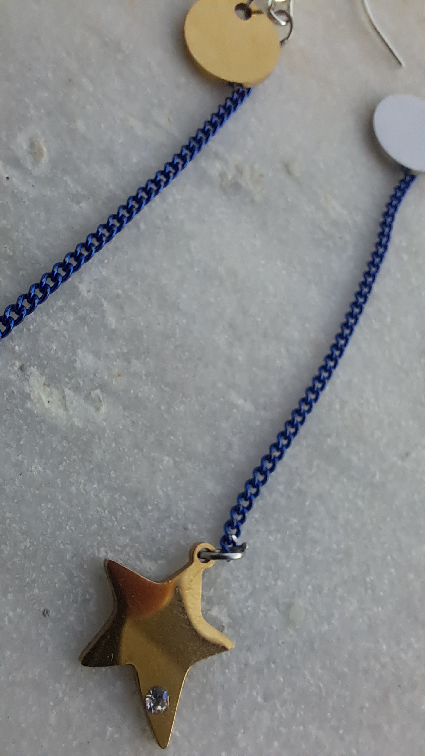 Κρεμαστά Σκουλαρίκια “Μπλε Αλυσίδα & Χρυσό Αστέρι” | Kallαίσθησις