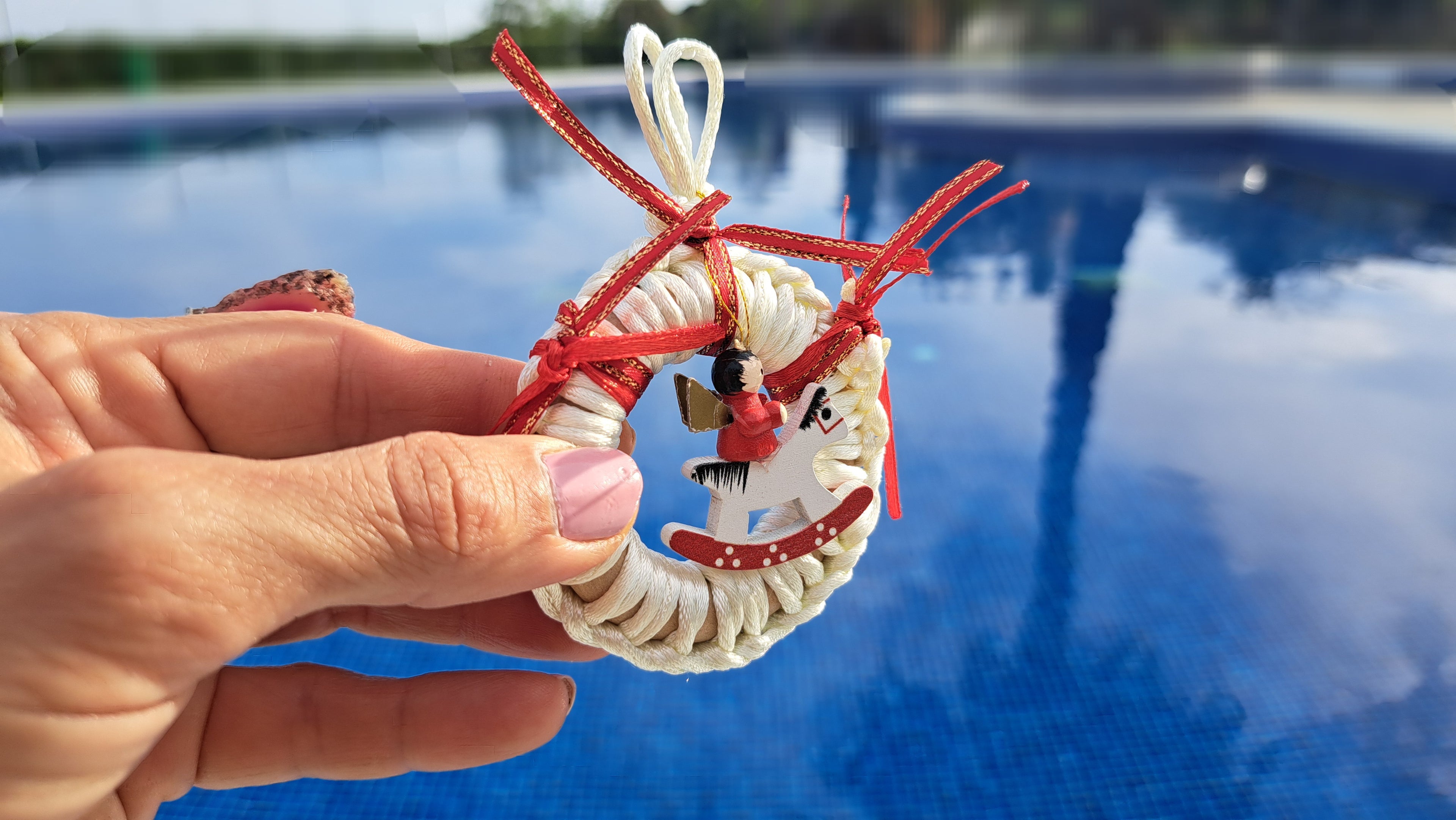 Χριστουγεννιάτικο στεφανάκι με ξύλινο αλογάκι | kallαίσθησις