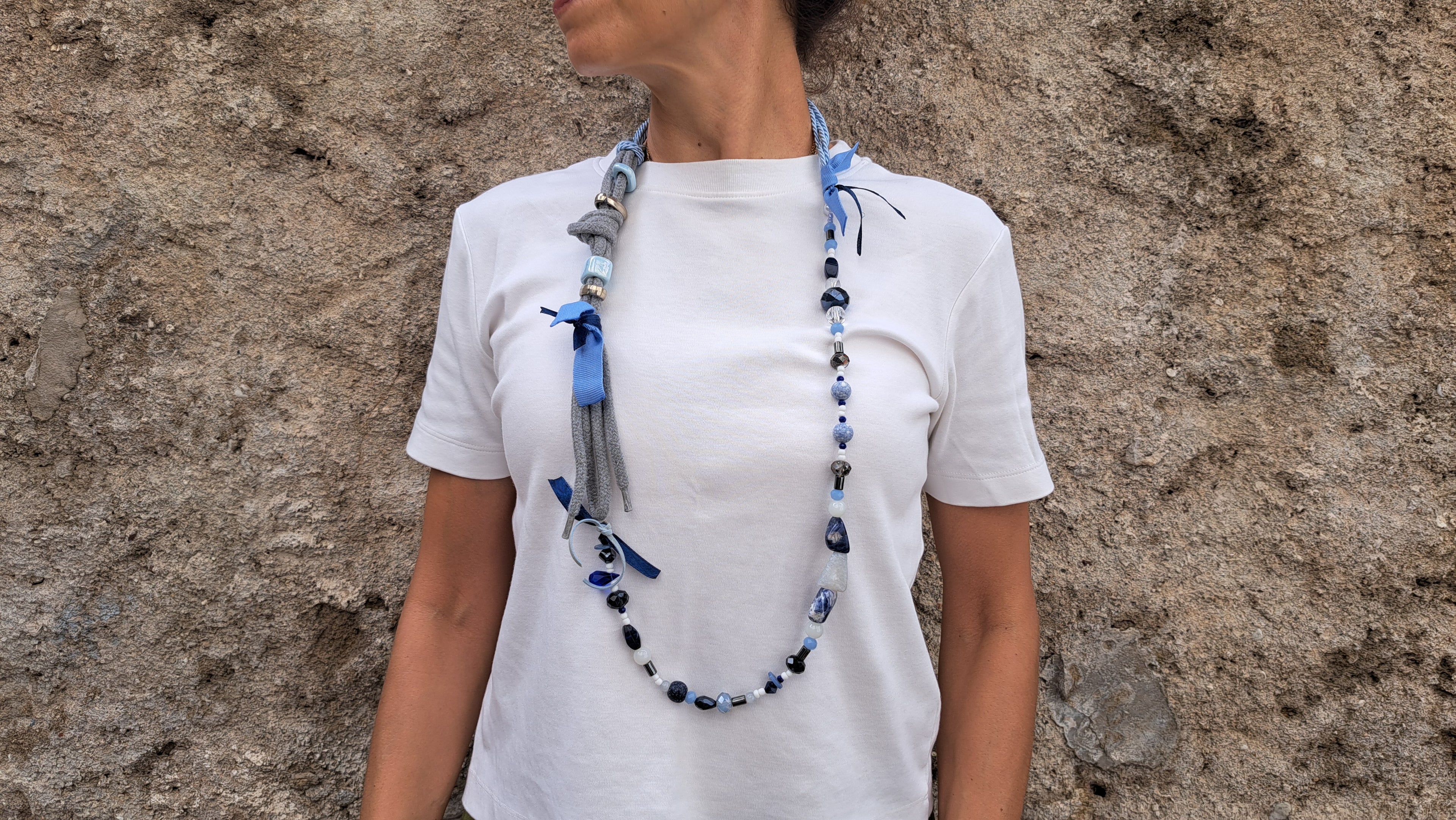 Χειροποίητο Κολιέ σε Γκρι & Μπλε Αποχρώσεις | kallαίσθησις