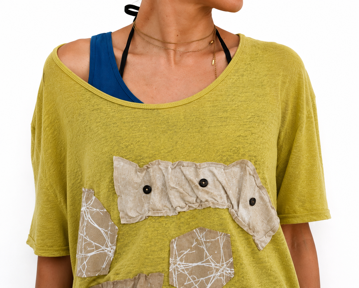 Χειροποίητη κοντομάνικη μπλούζα — Μουσταρδί με μπεζ λεπτομέρειες | Kallαίσθησις