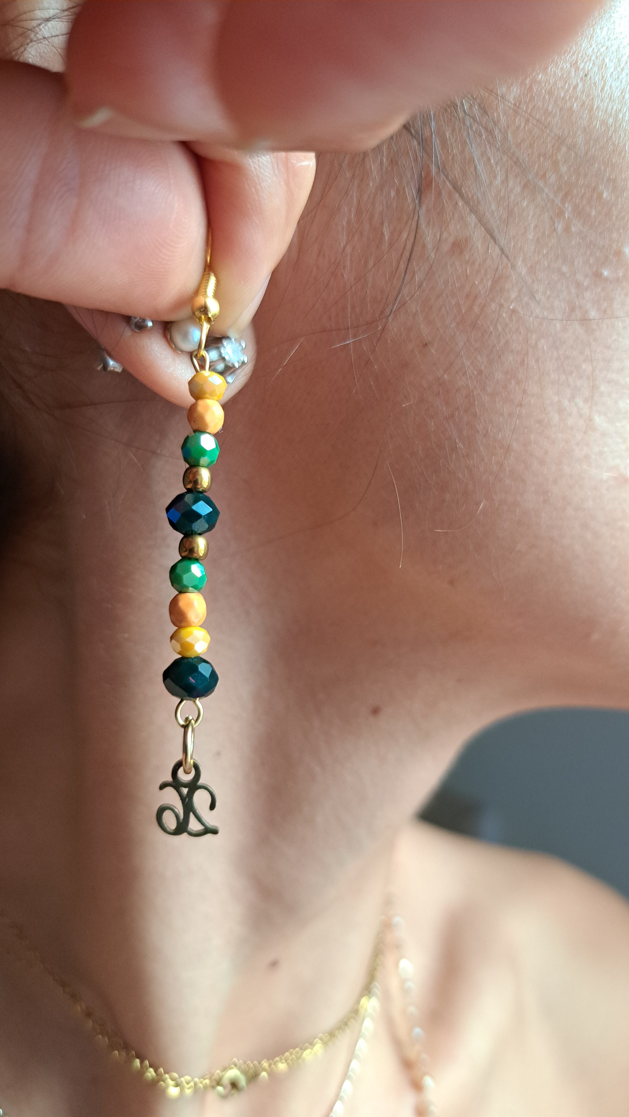 Σετ Κολιέ & Σκουλαρίκια “26” με Πράσινες & Χρυσές Χάντρες | Kallαίσθησις