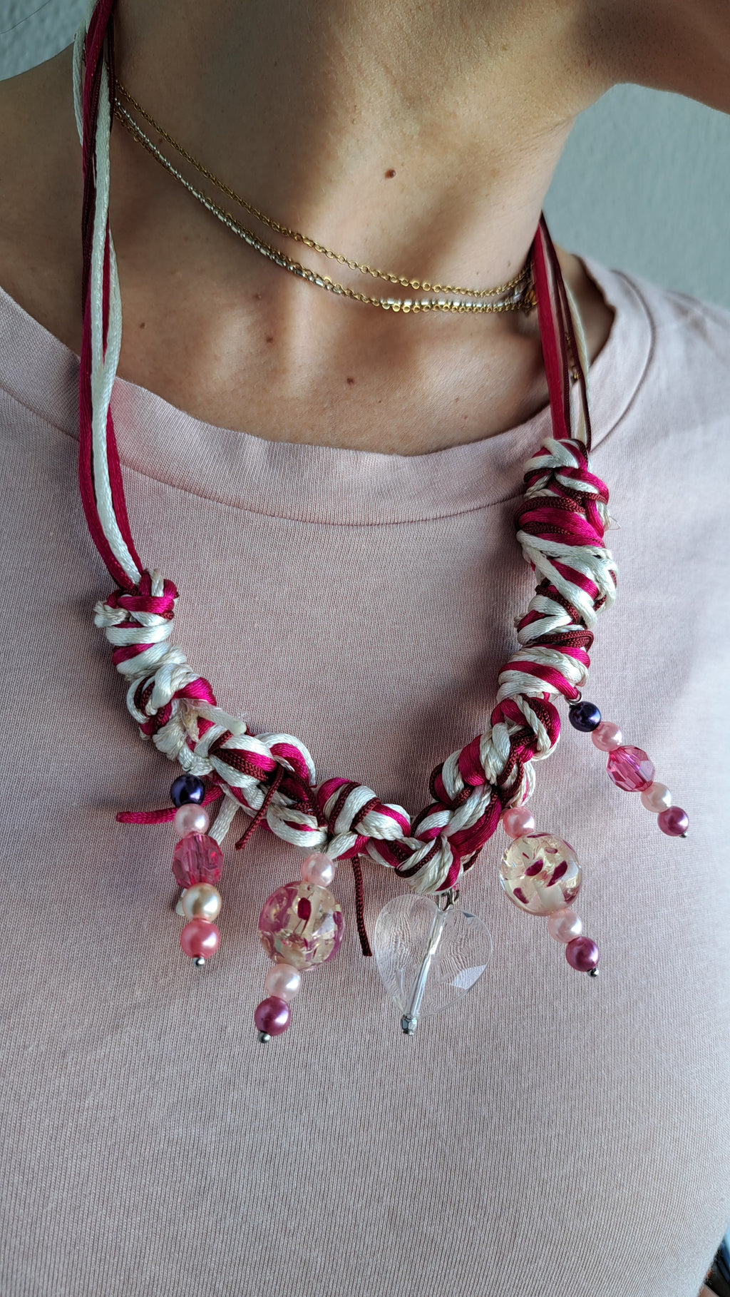 Κολιέ με κορδέλες και ροζ χάντρες | kallαίσθησις