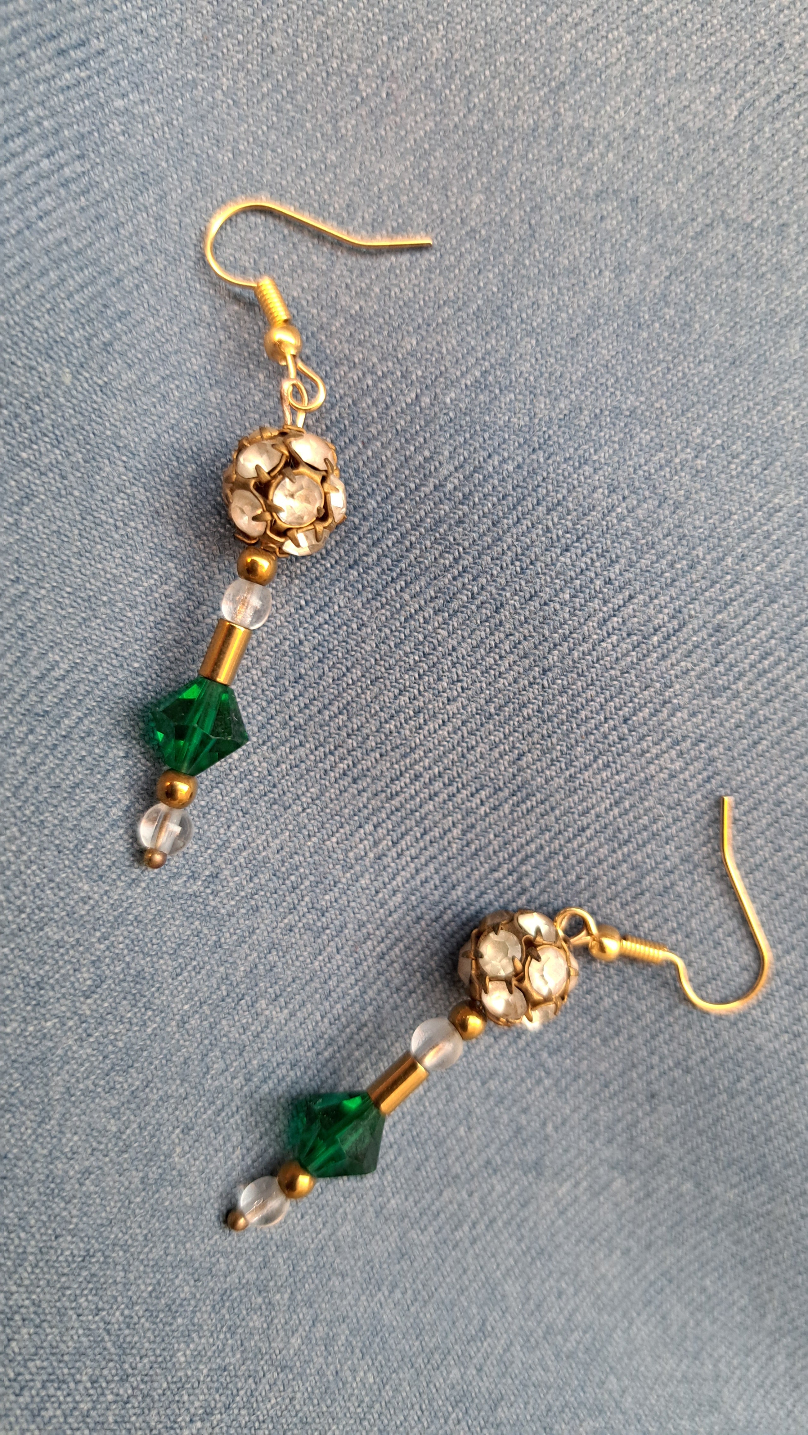 Σκουλαρίκια emerald & gold sparkle | kallαίσθησις