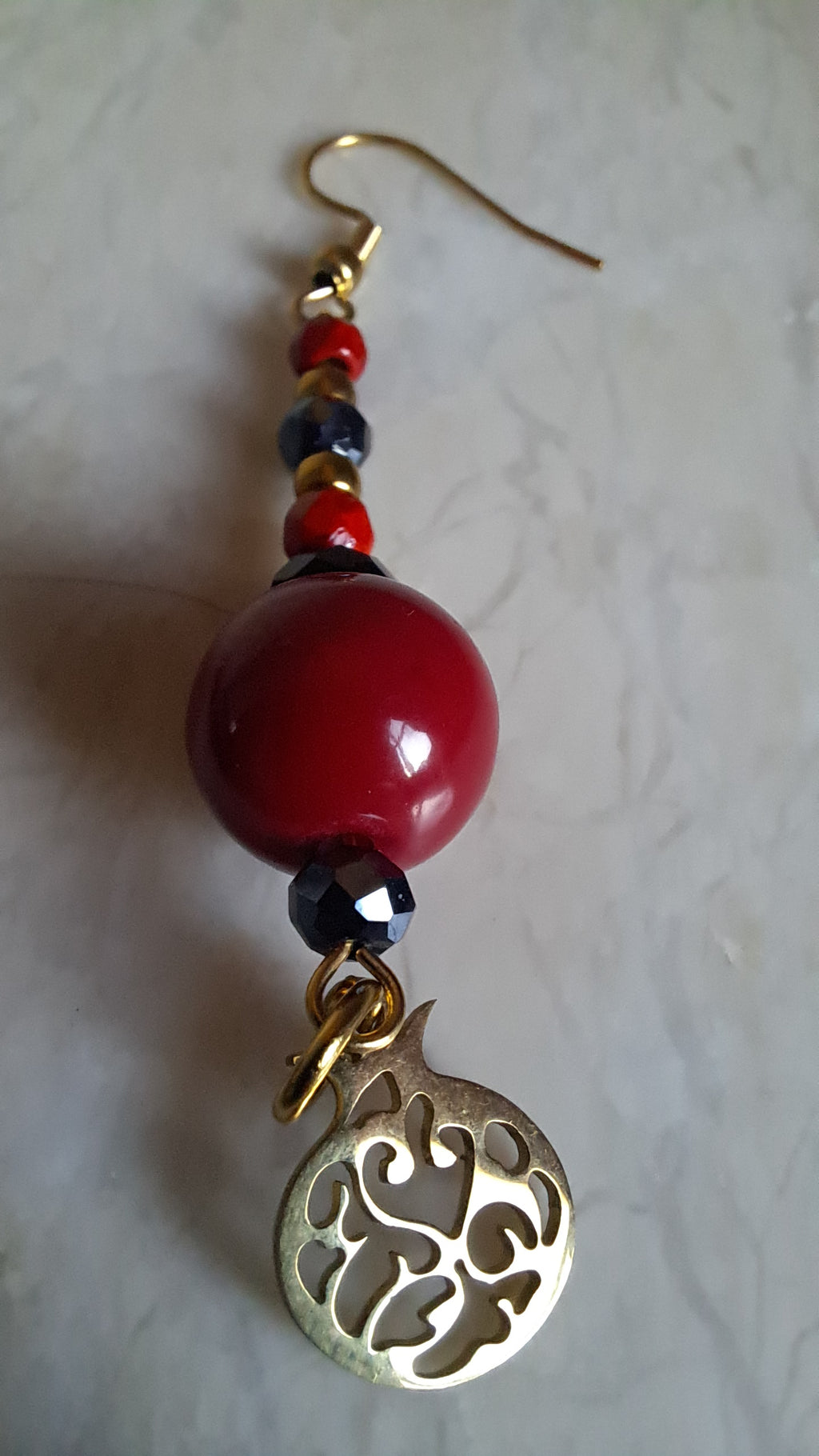 Κρεμαστά Σκουλαρίκια με Κόκκινη Πέρλα & Ρόδι | Kallαίσθησις