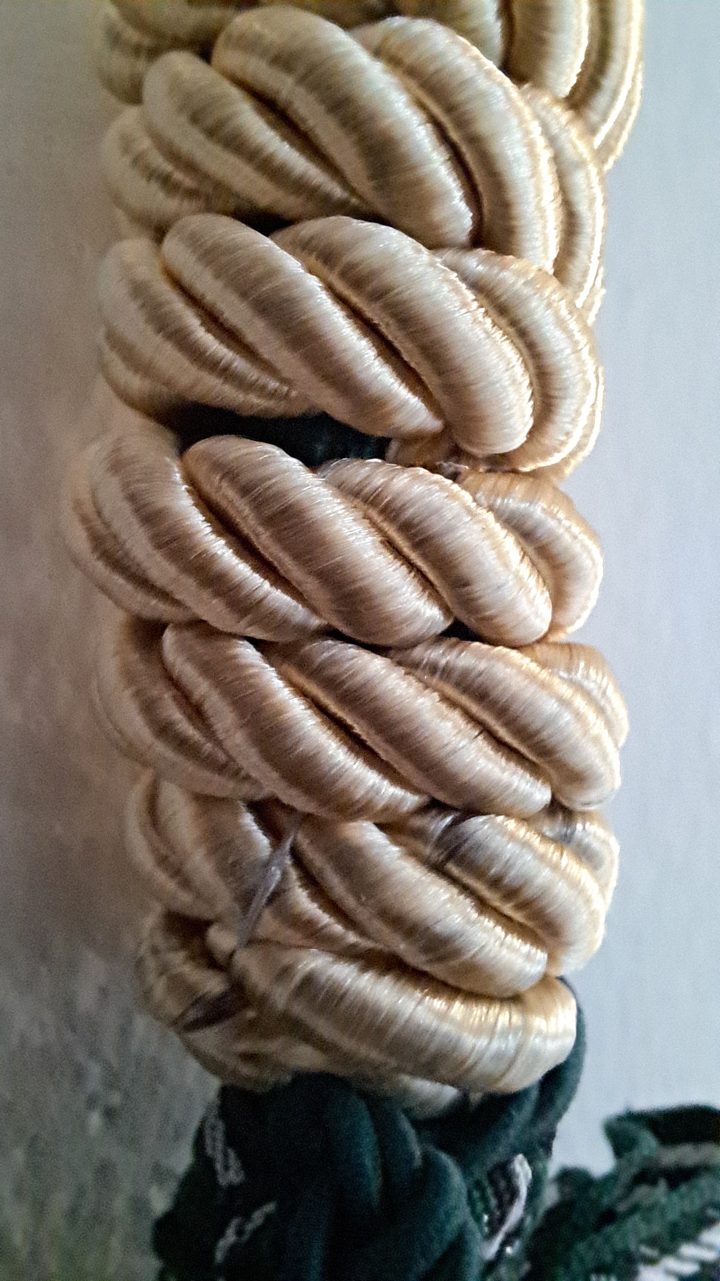 Γούρι “Τύχη – Χαρά – Υγεία – Αγάπη” με Ξύλινο Μάτι & Χρυσή Φούντα | Kallαίσθησις