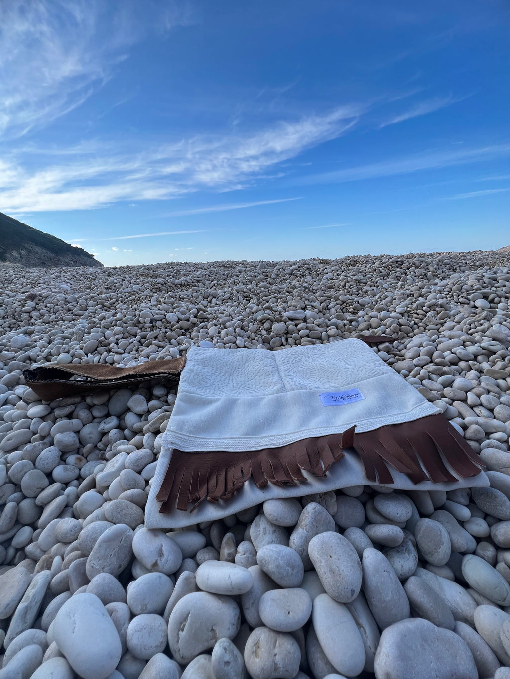 Χειροποίητο Υφασμάτινο Τσαντάκι με Κρόσσια | Kallαισθησις