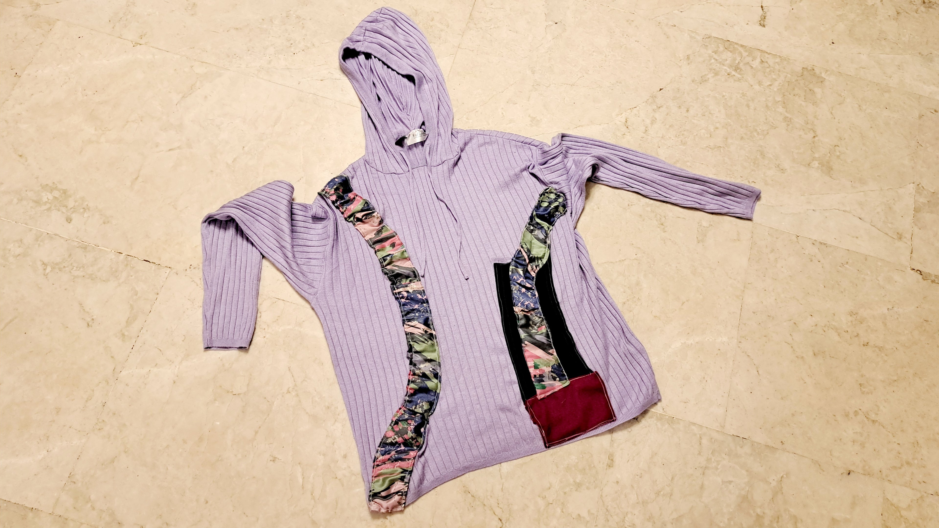 Χειροποίητο σετ λιλά – μπλούζα με κουκούλα & παντελόνι| kallαίσθησις