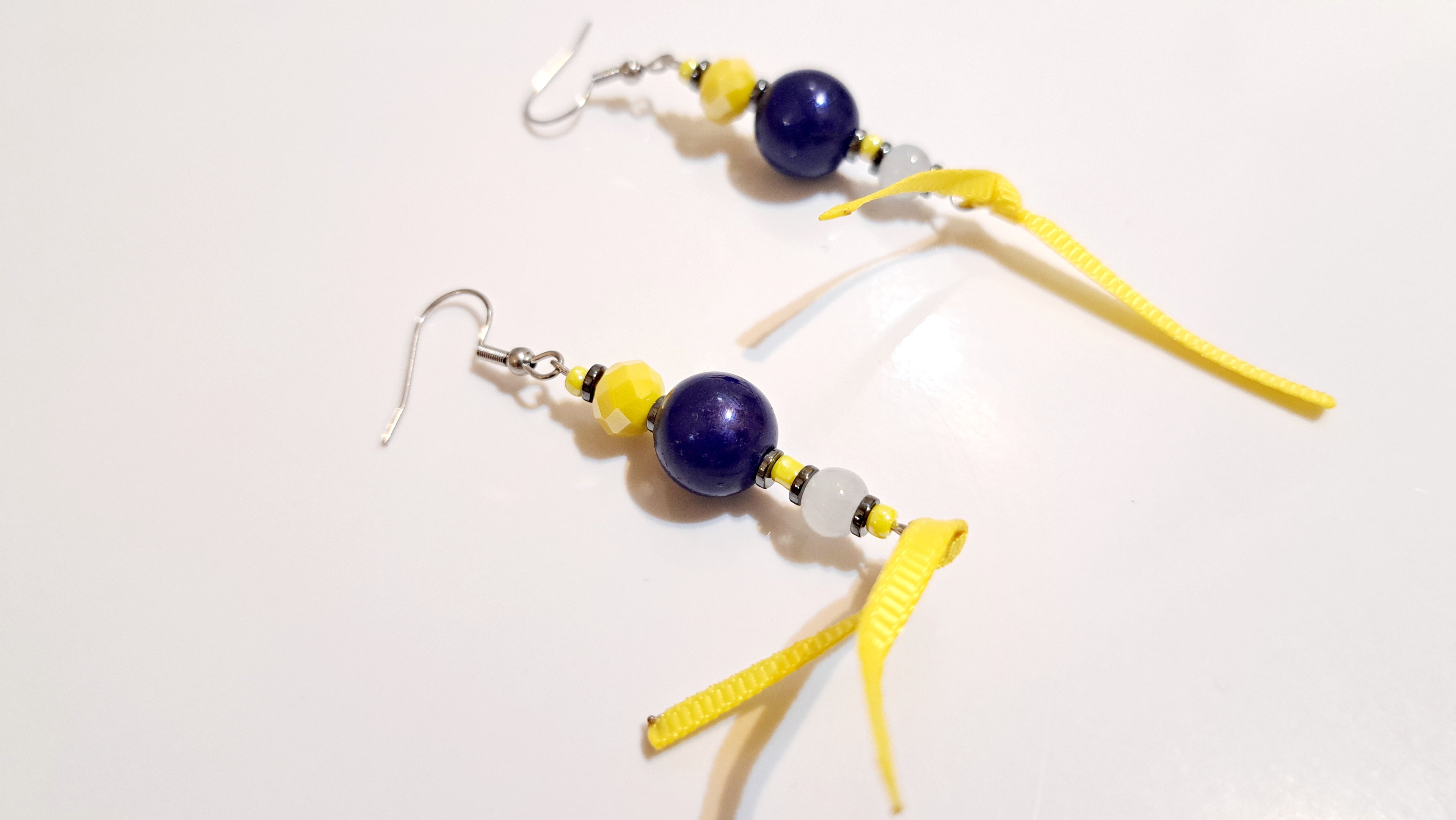 Χειροποίητα Σκουλαρίκια με Μπλε & Κίτρινες Χάντρες | kallαίσθησις
