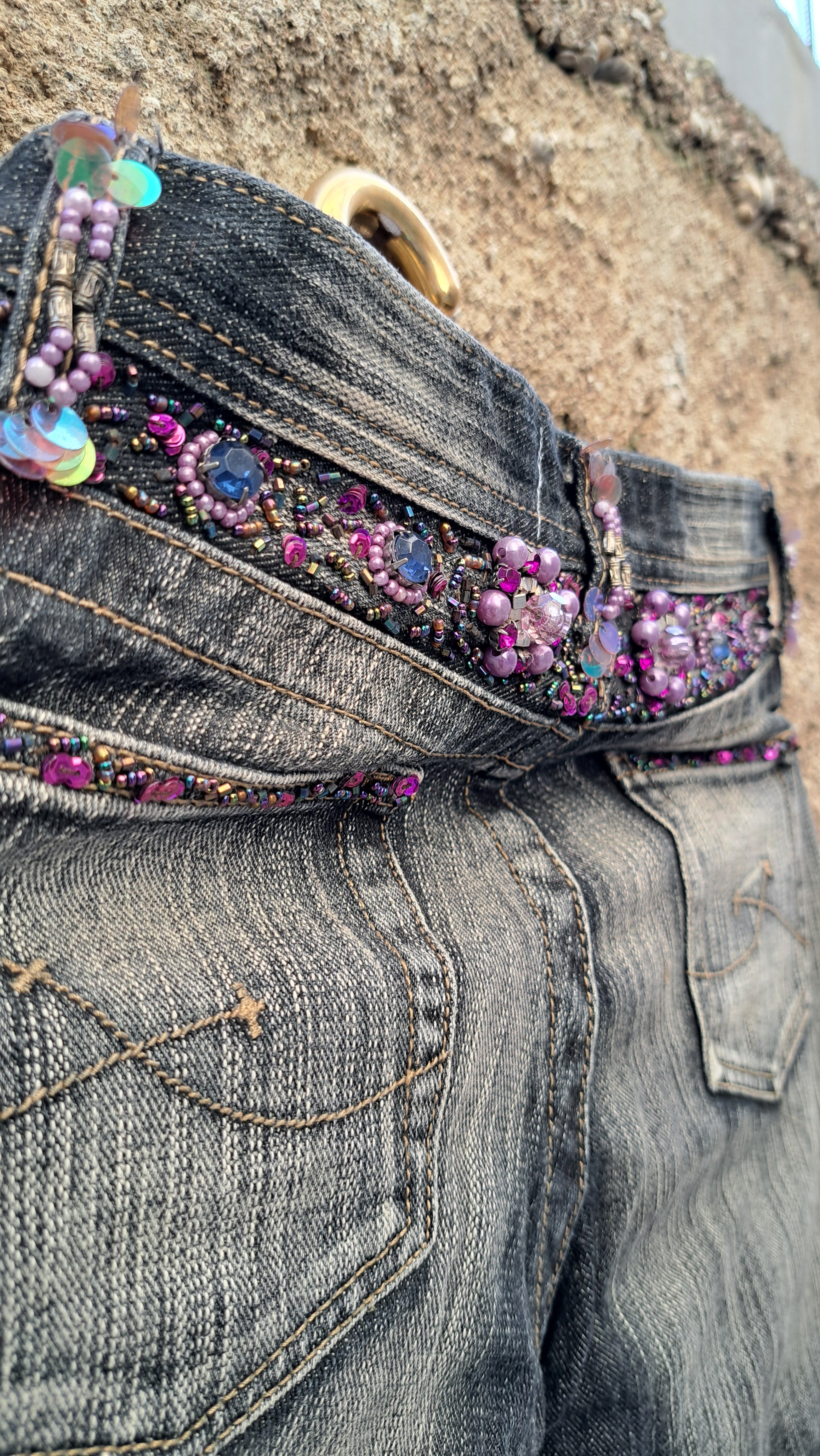 Τζιν με Διακόσμηση από Πολύχρωμες Χάντρες | kallαίσθησις