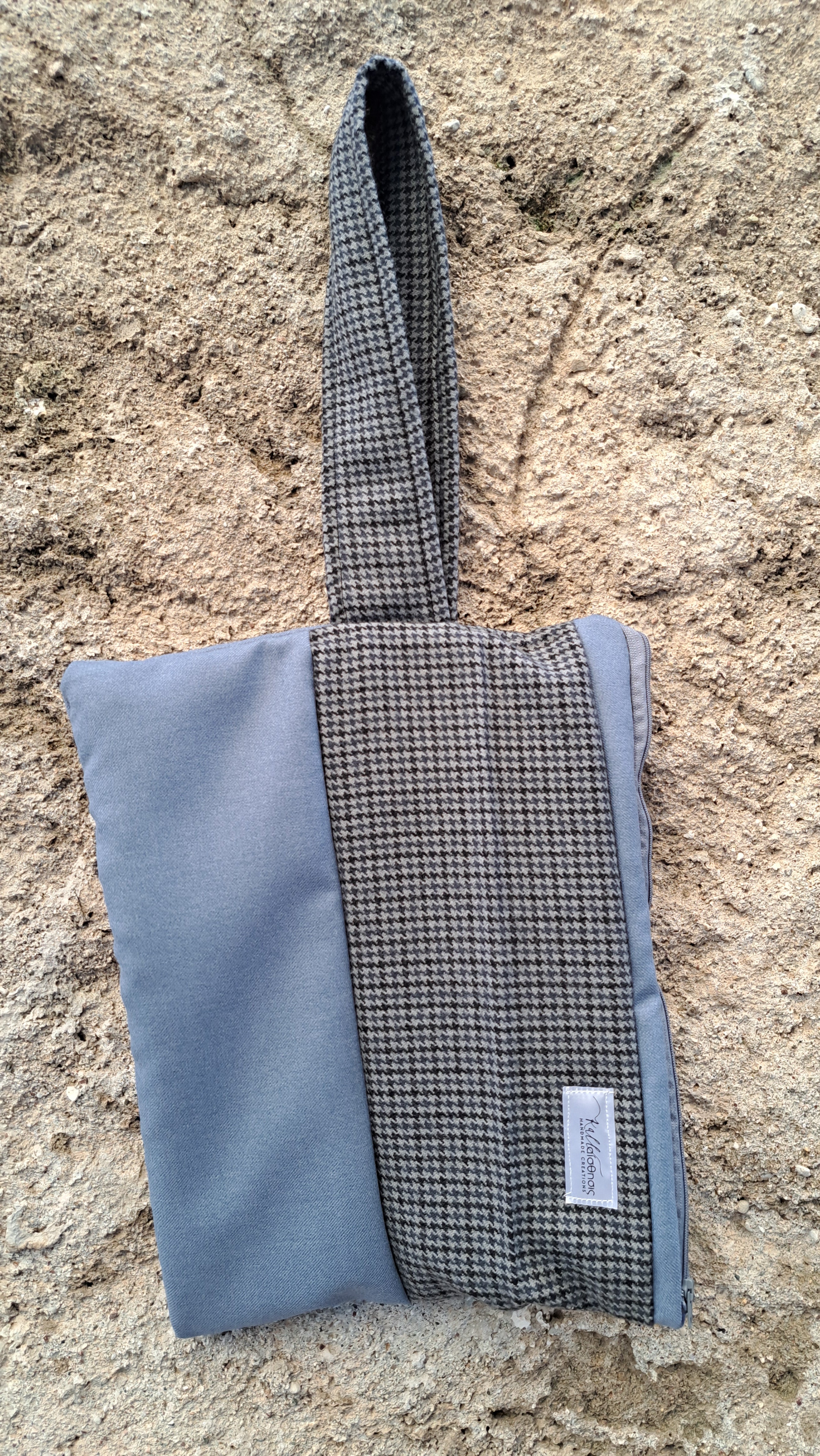 Χειροποίητο μπλε τσαντάκι με καρό μοτίβο | kallαίσθησις