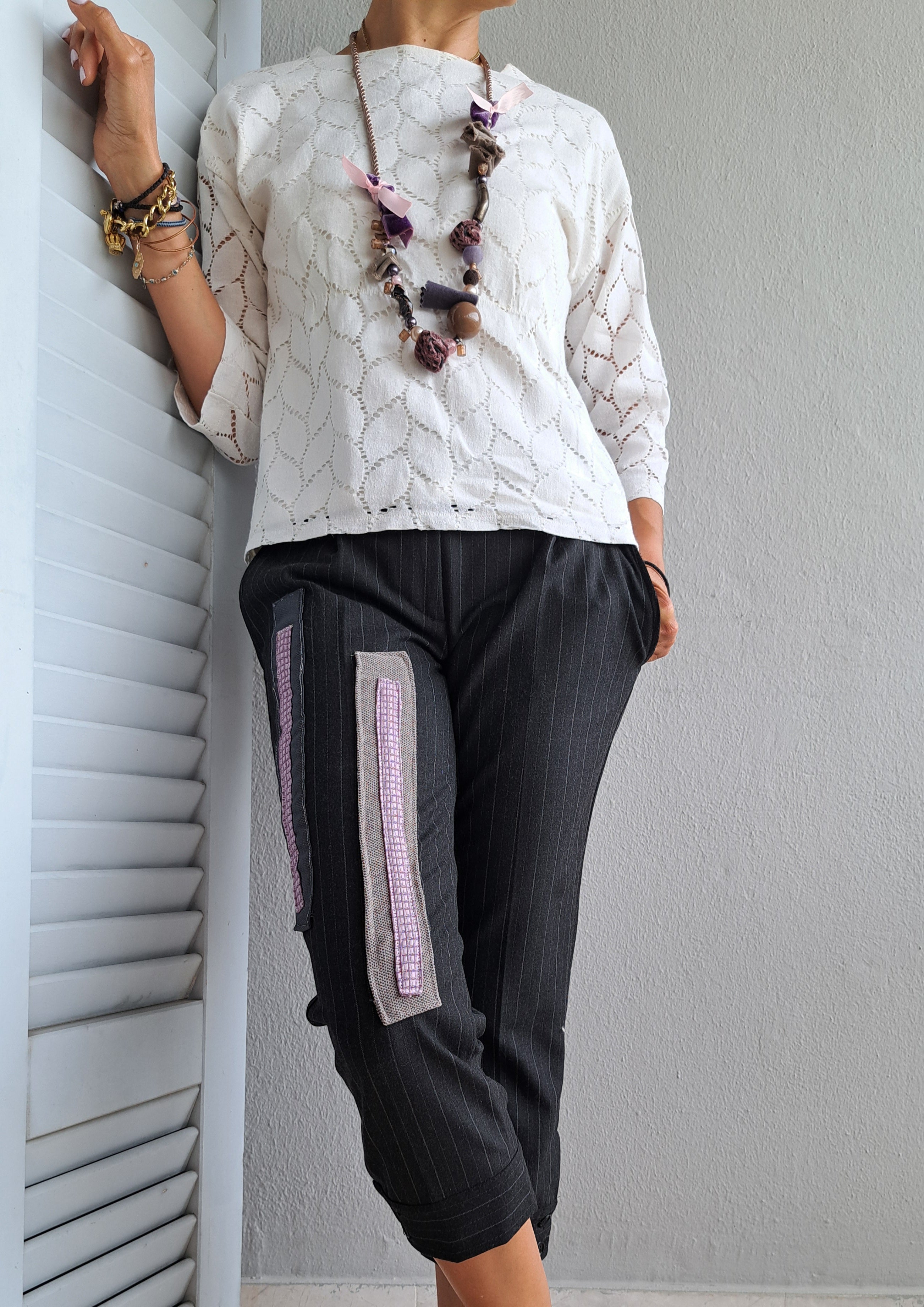 Παντελόνι καρό με  διακοσμητικές λεπτομέρειες σε λιλά & γκρι | kallαίσθησις