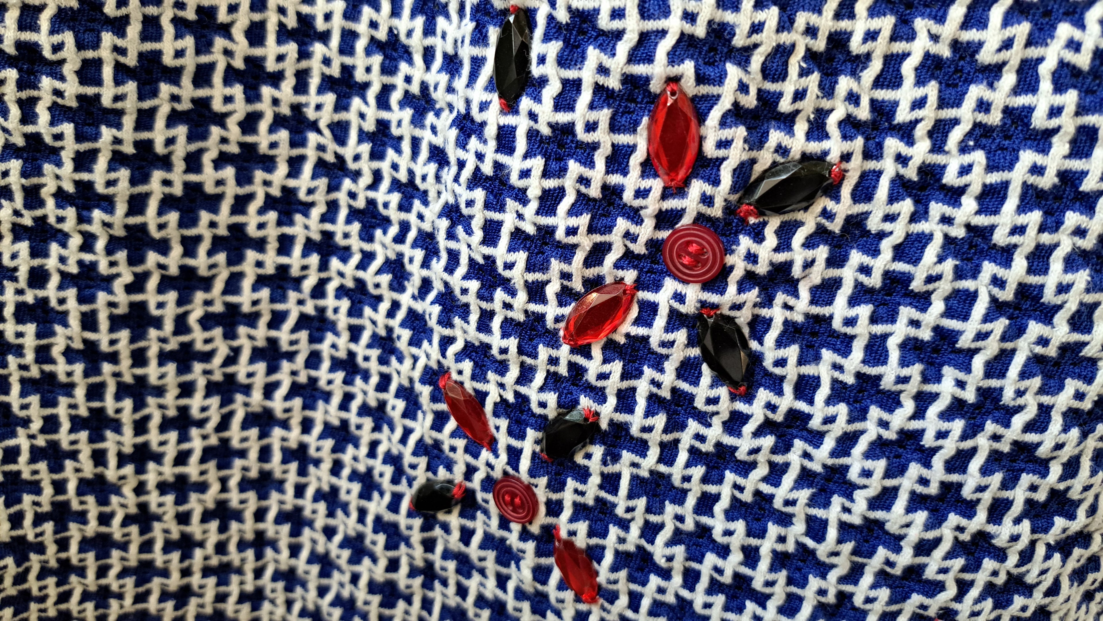 Μπλουζάκι Μπλε Λευκό με Κεντητές Λεπτομέρειες | kallαίσθησις