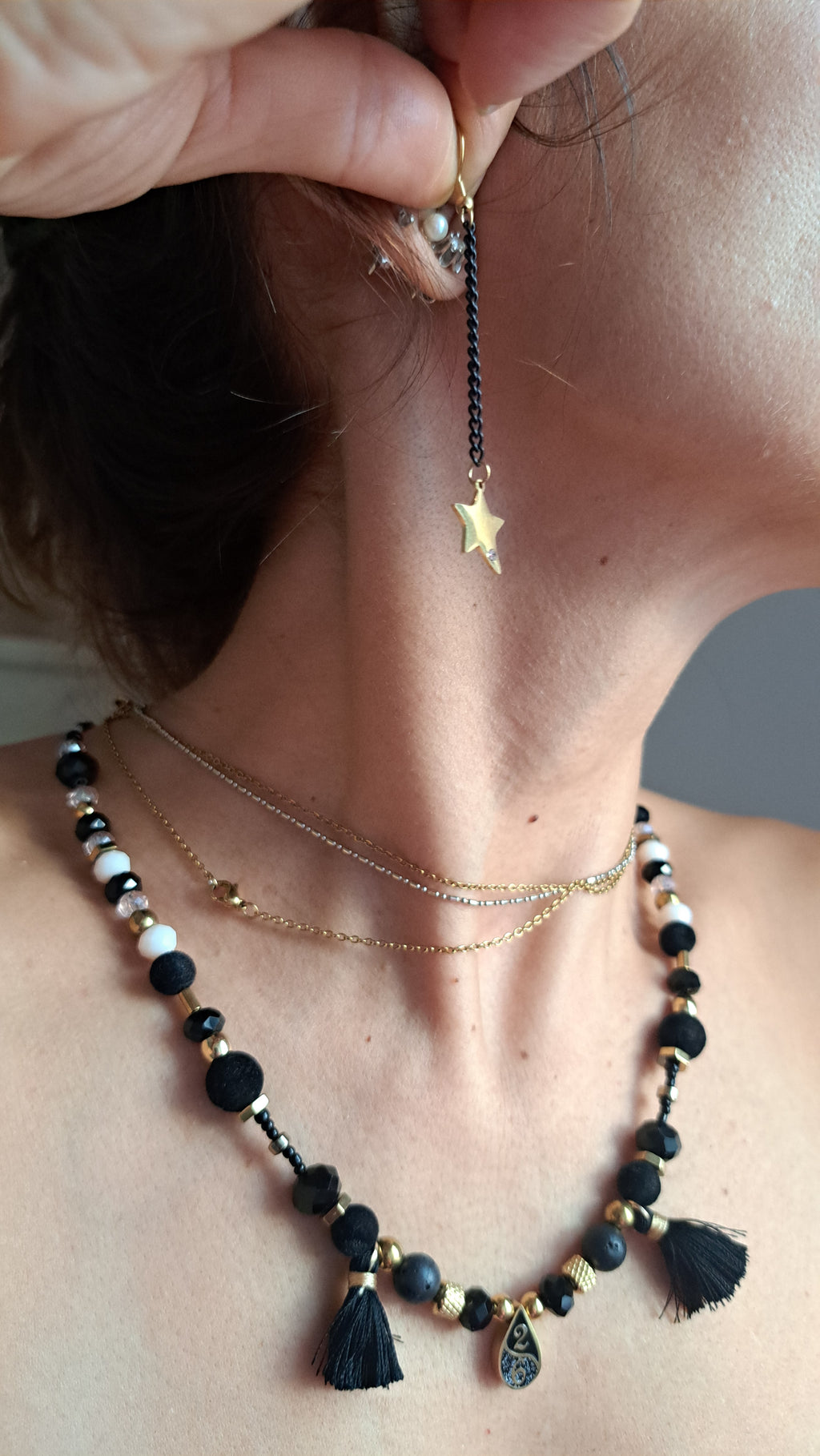 Σετ Κολιέ & Μακριά Σκουλαρίκια Αστεράκια σε Μαύρο–Χρυσό | Kallαίσθησις