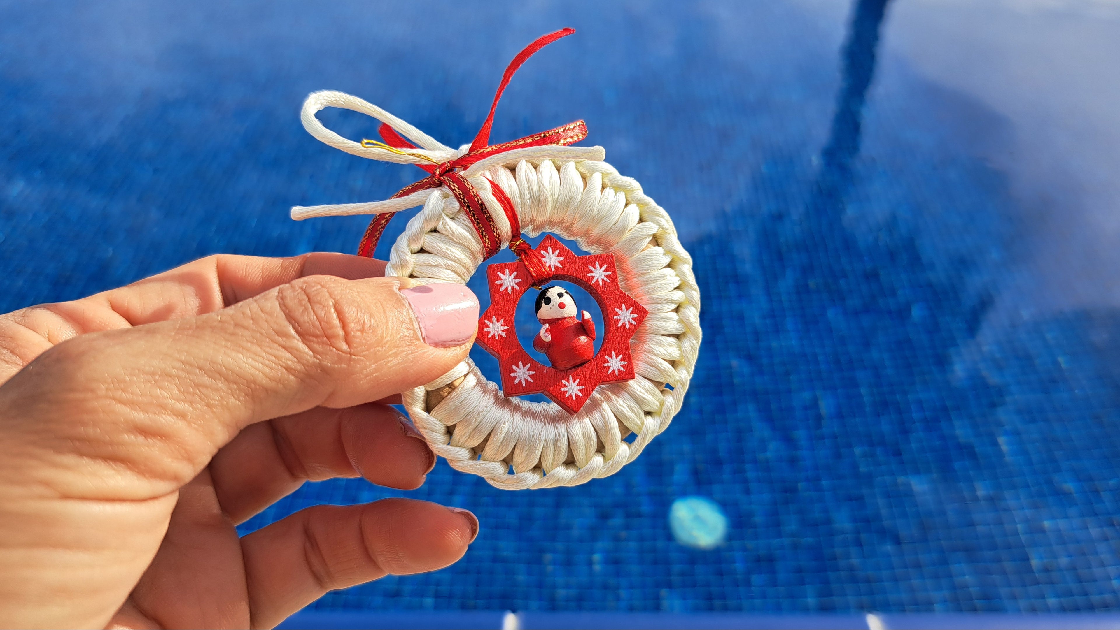 Χειροποίητο Χριστουγεννιάτικο Στεφανάκι με Κόκκινο Αστεράκι | kallαίσθησις