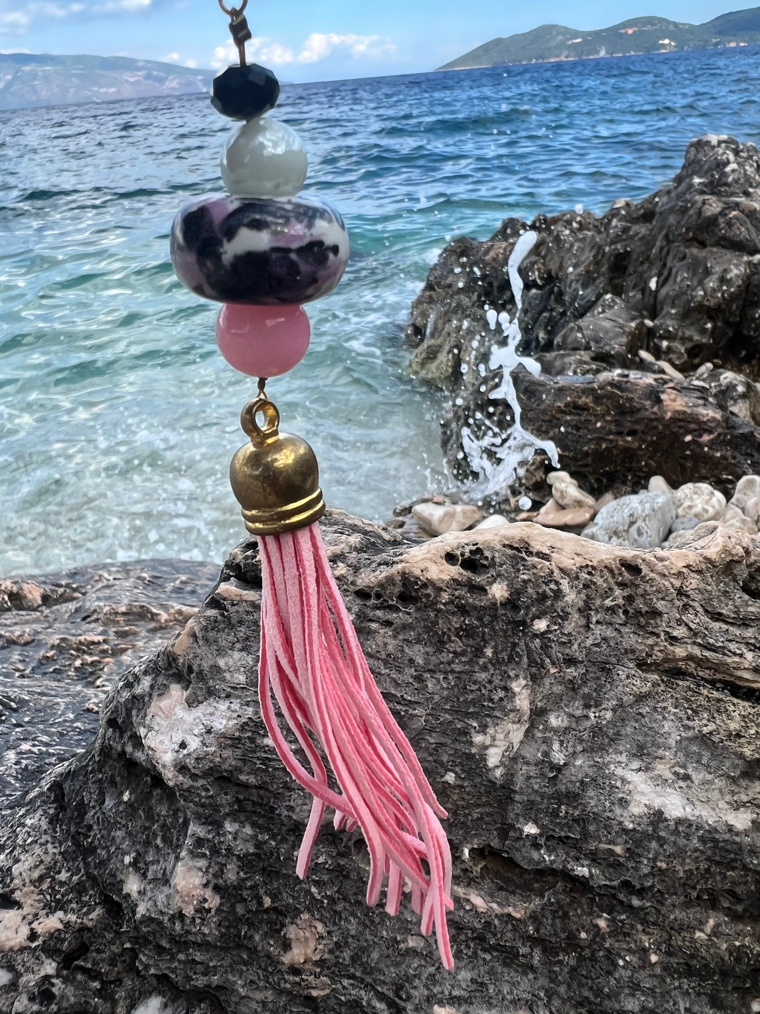 Χειροποίητα Σκουλαρίκια με Ροζ Φούντα & Πολύχρωμες Χάντρες | Kallαίσθησις