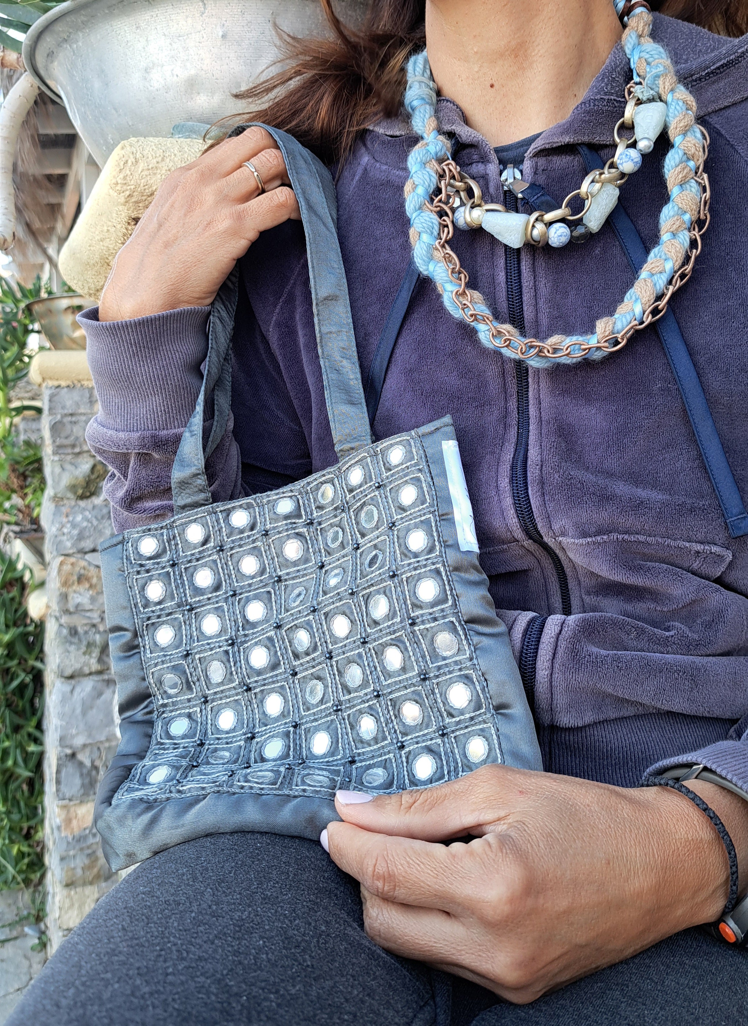 Mini Tote Boho με Γυαλιστερές Λεπτομέρειες – Μπλε/Γκρι | Kallαίσθησις