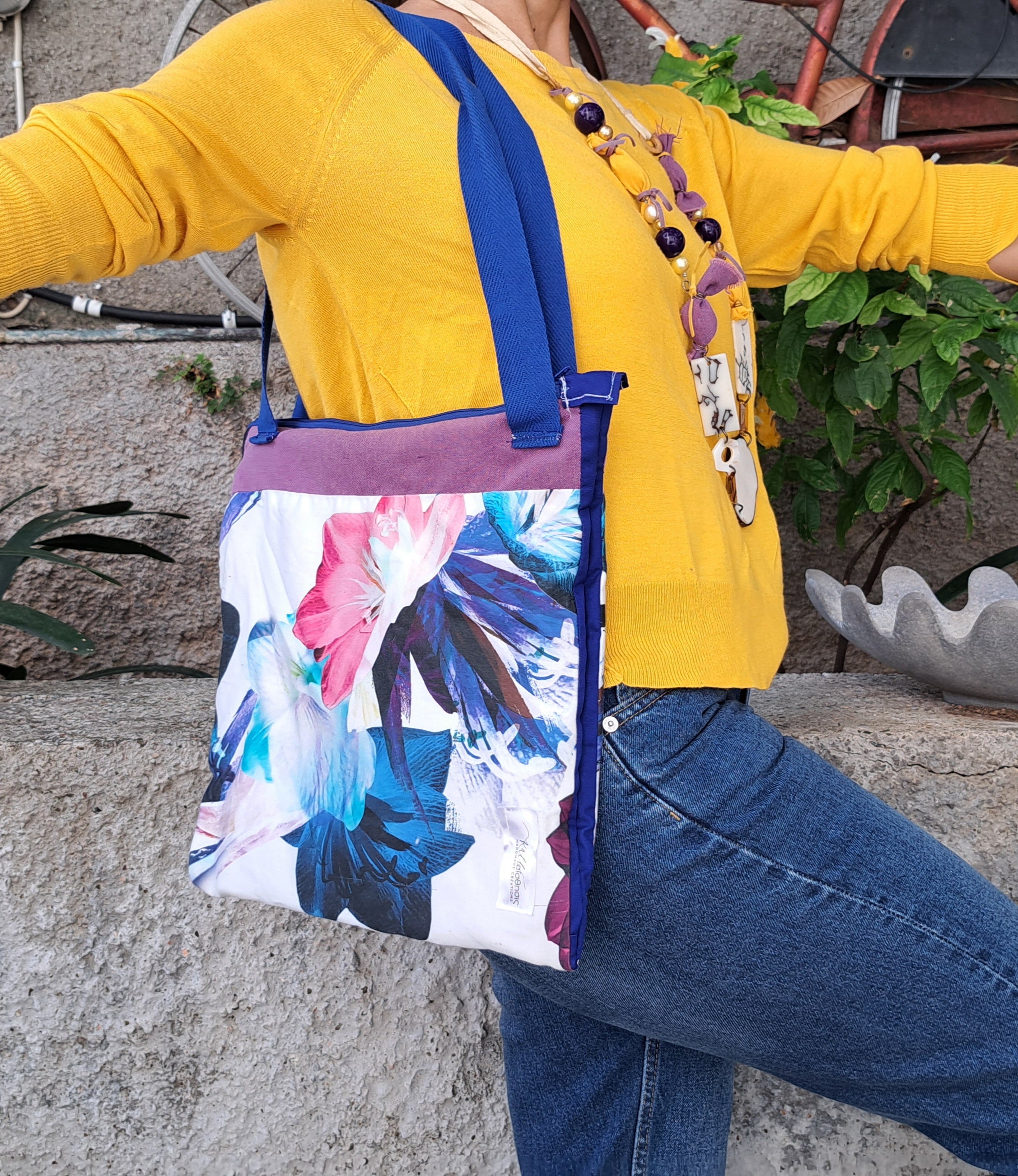 Τσάντα Ώμου με Λουλουδάτο Αφηρημένο Σχέδιο | kallαίσθησις