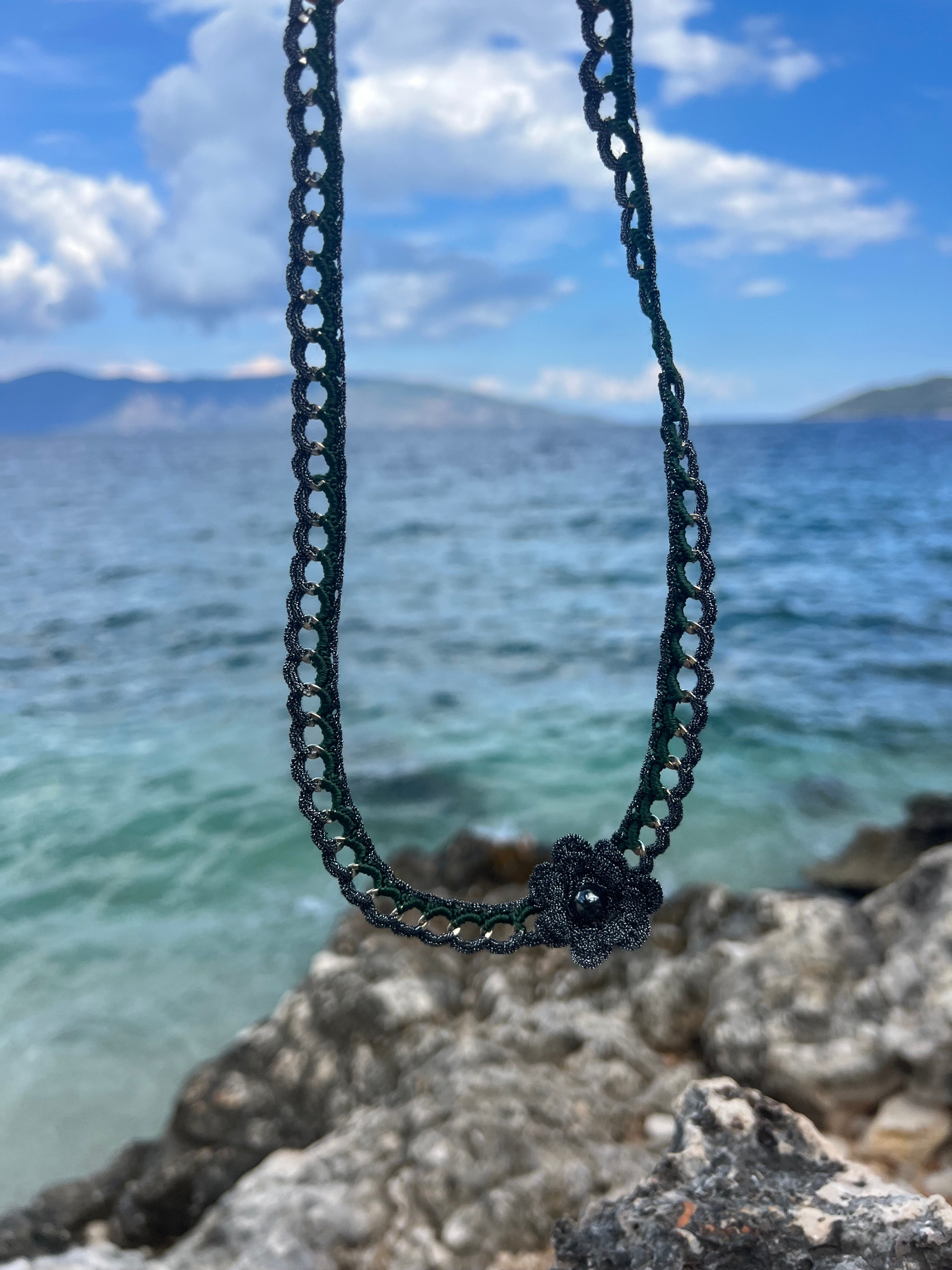 Χειροποίητο Σετ Βραχιόλι & Κολιέ με Δαντέλα και Λουλούδι | Kallαίσθησις