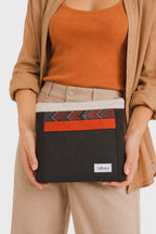 Χειροποίητη Υφασμάτινη Clutch Τσάντα με Καφέ & Πορτοκαλί Λεπτομέρειες | Kallαισθησις
