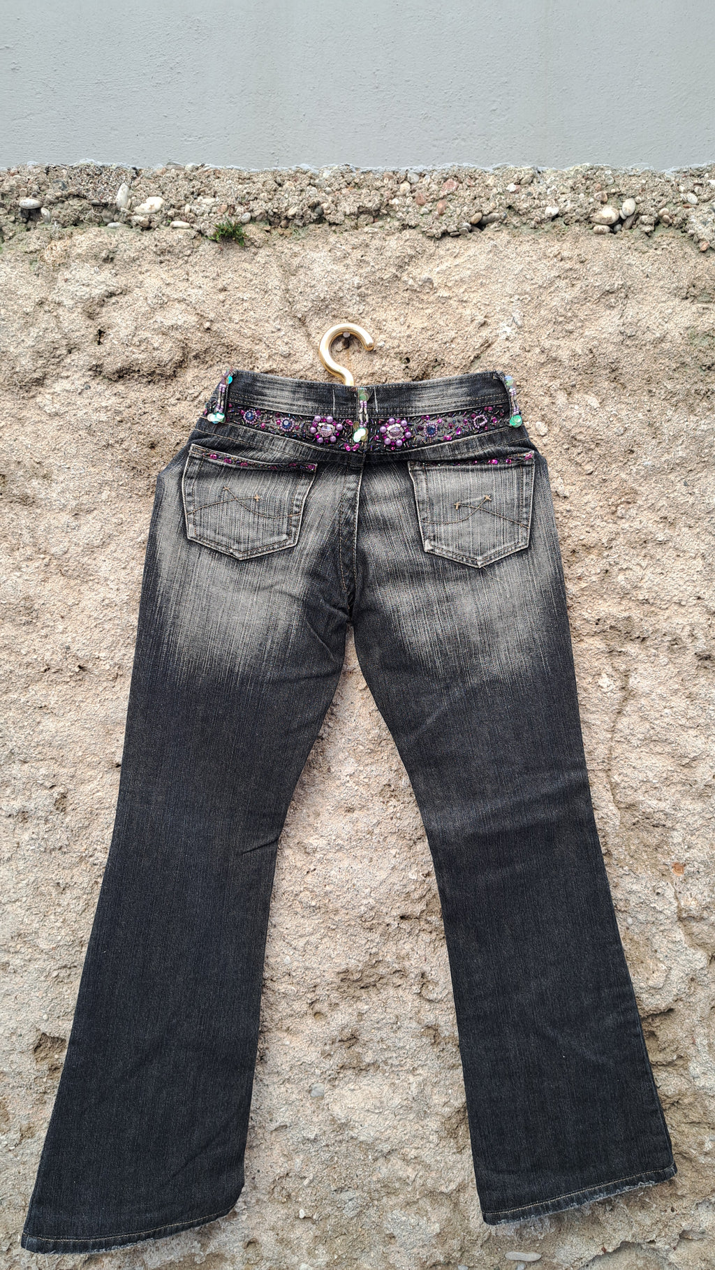 Τζιν με Διακόσμηση από Πολύχρωμες Χάντρες | kallαίσθησις