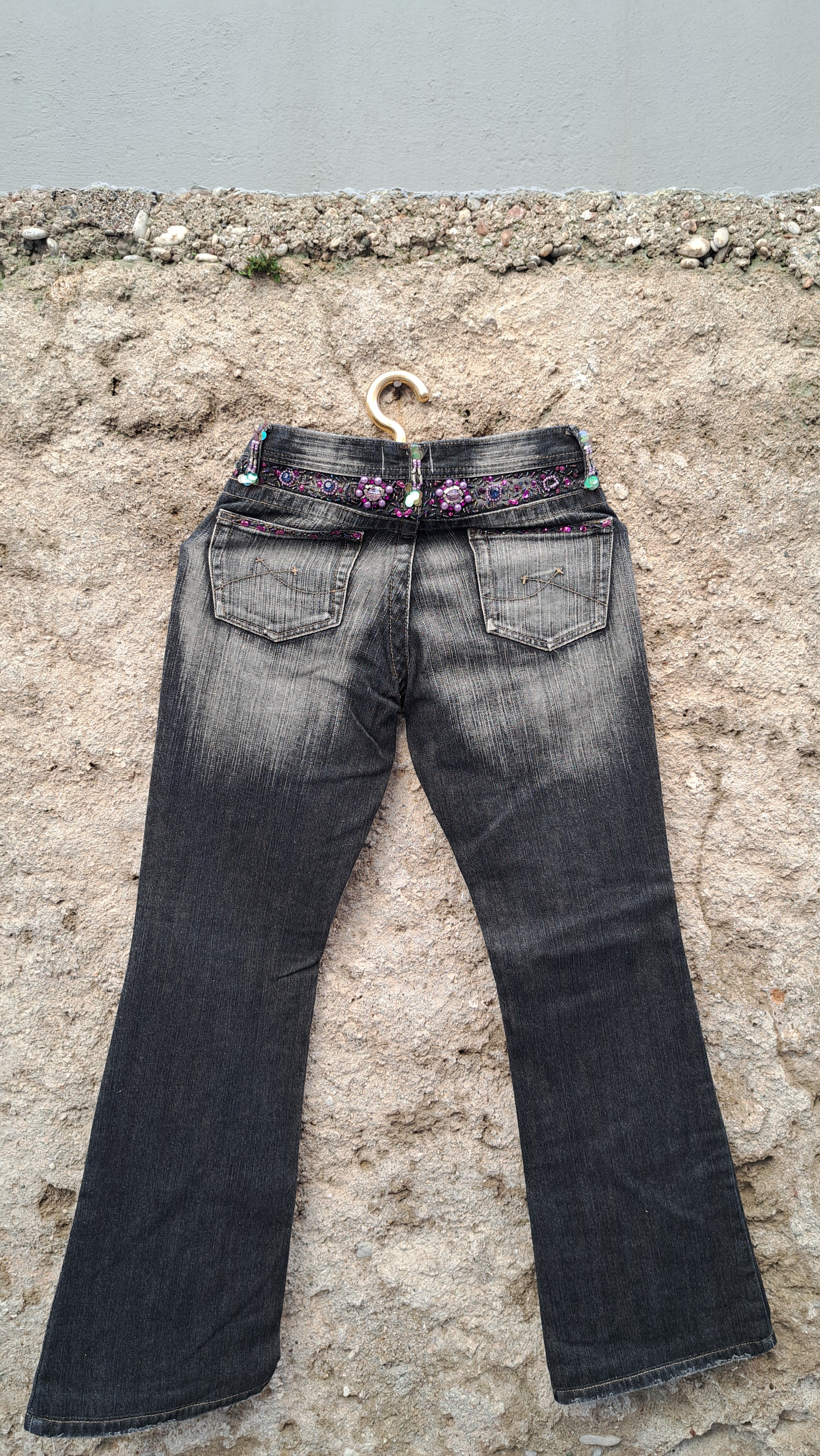 Τζιν με Διακόσμηση από Πολύχρωμες Χάντρες | kallαίσθησις