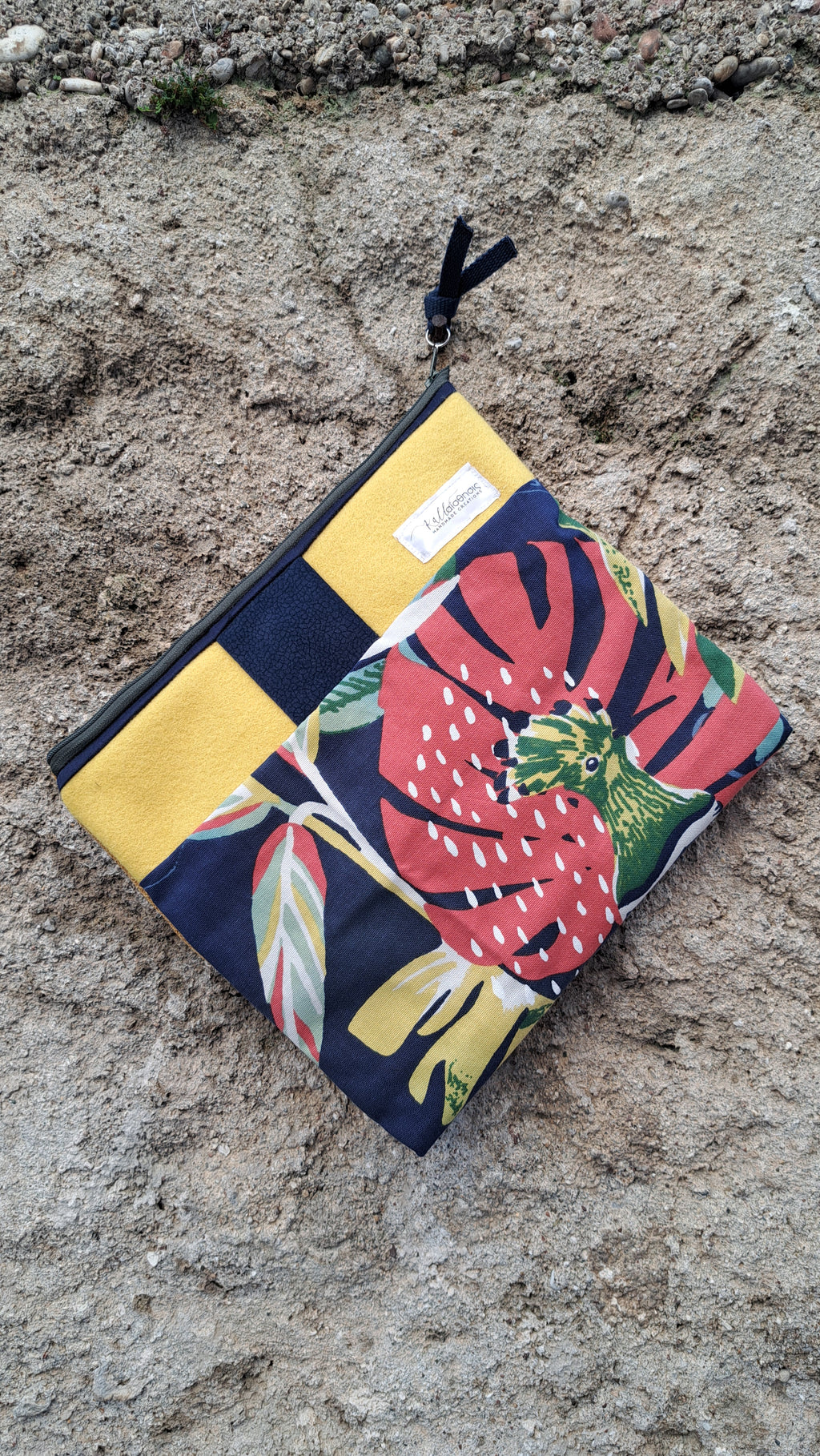 Τσαντάκι patchwork με φλοράλ λεπτομέρεια & κίτρινο πάνελ | kallαίσθησις