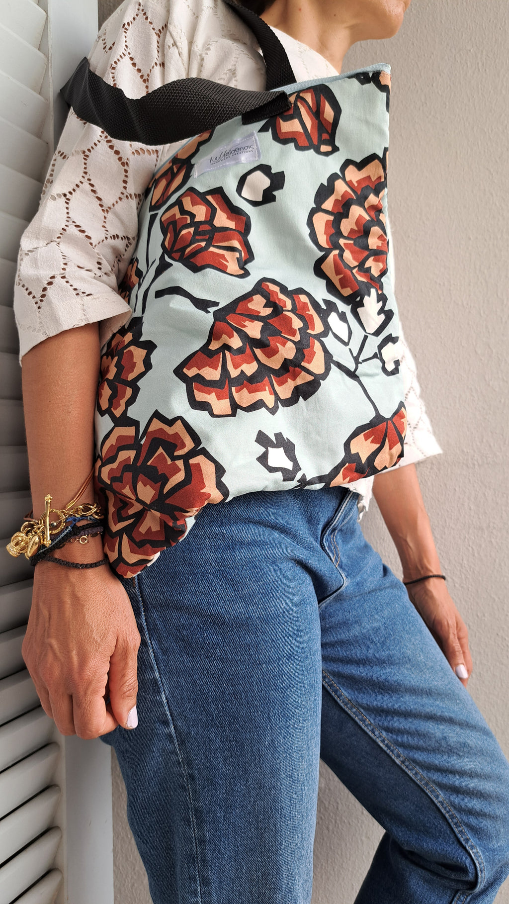 Τσάντα ώμου με floral σχέδιο σε αποχρώσεις της τερακότας | kallαίσθησις