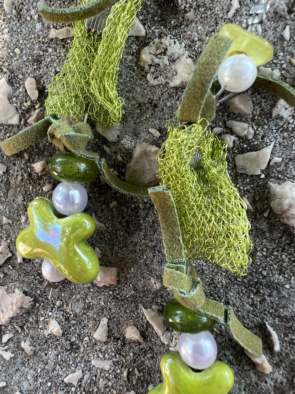 Χειροποίητα Σκουλαρίκια Πράσινα με Περλίτσες | Kallαίσθησις